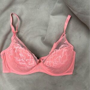 NWOT Natori Women’s Flora Contour Underwire Bra 32D